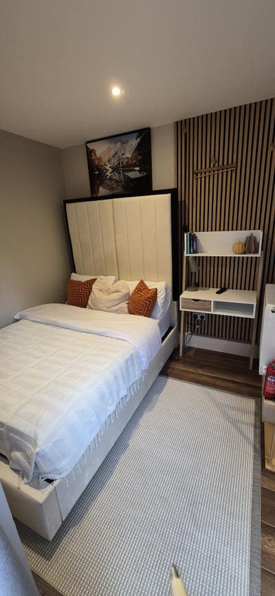 Mini studio room in  home  Main Photo