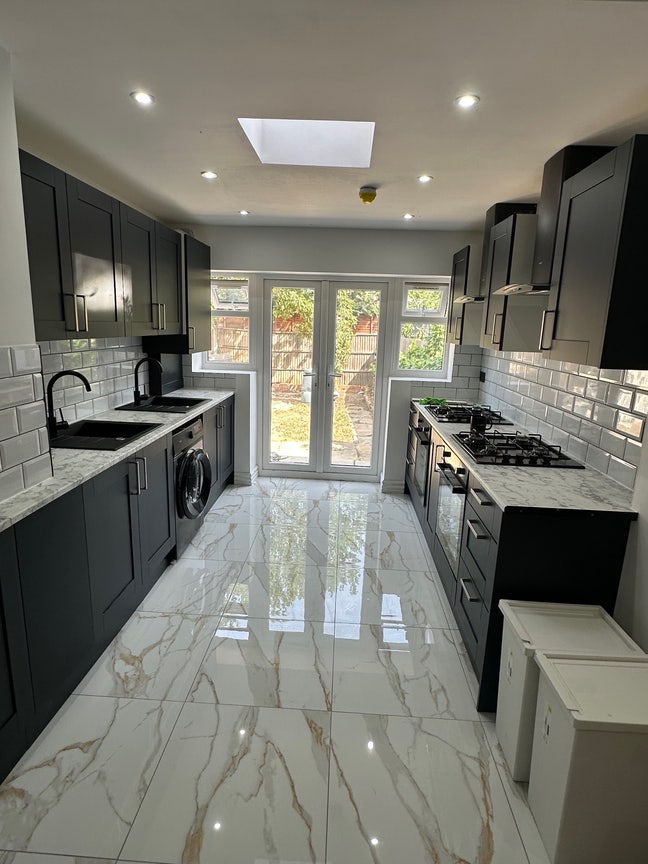 Double / double single use Dollis Hill available  Main Photo