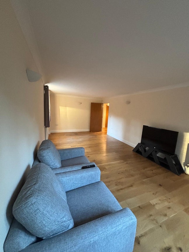 Two double room to rent  Main Photo