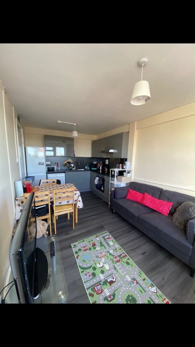 Huge room with stunning views Main Photo
