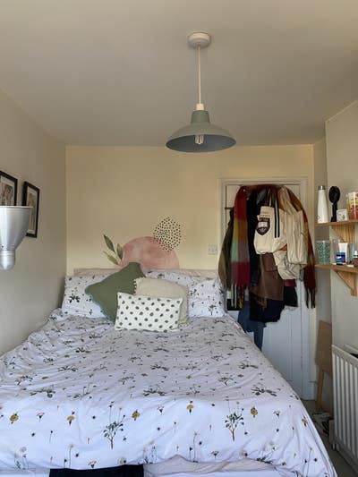 Cosy double room in friendly houseshare Main Photo