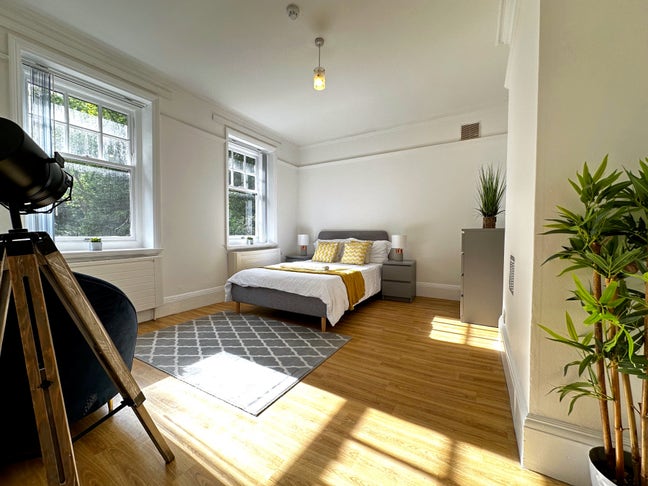 Inclusive Luxury Rooms in Popular South Luton Main Photo