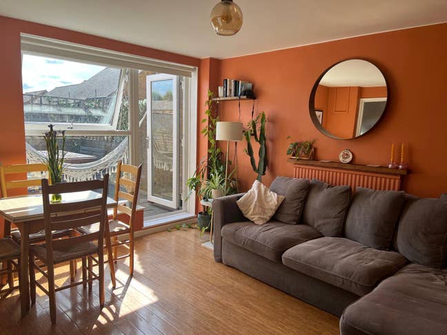 Short Term stay in Haggerston home  Main Photo