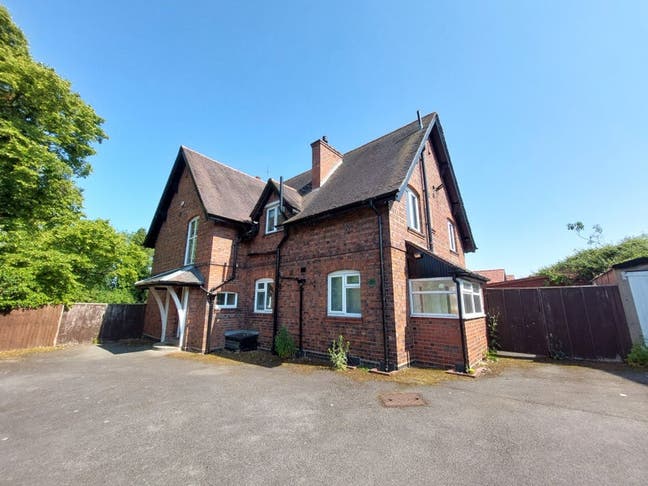Spacious 3 bed detached house in Tamworth  Main Photo
