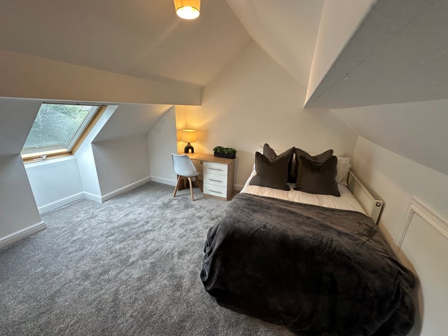 Stunning Headingley Refurb Available Now Main Photo