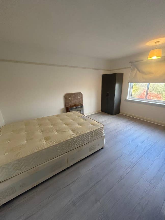 Double Room in CR8 1EB | Bills Included Main Photo