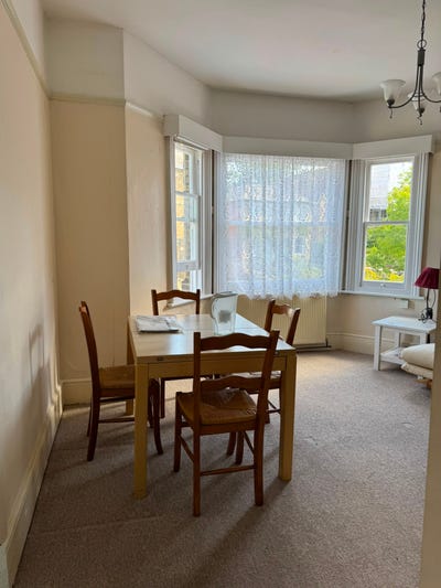 Studio Flat in central Guildford  Main Photo