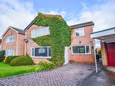 Spacious Detached 4 Bed in Hale, Altrincham Main Photo