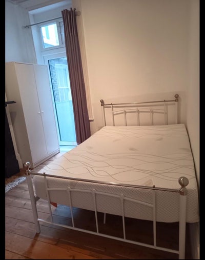 Double room in Fulham  Main Photo