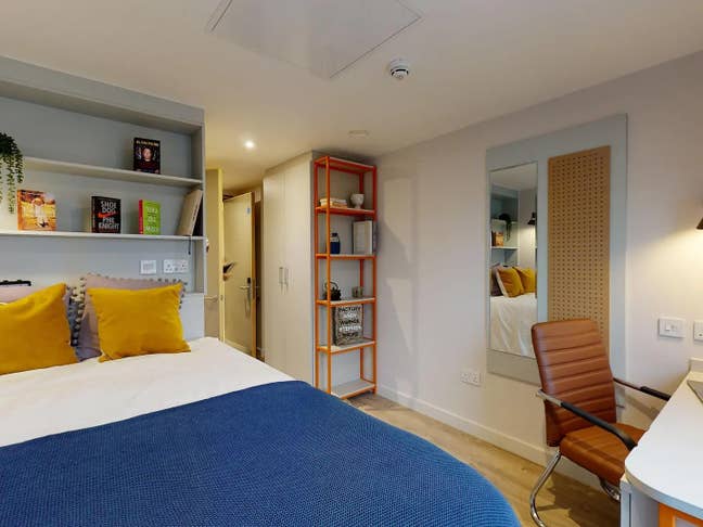 Cosmos small double en suite Main Photo