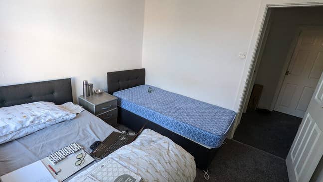Room available  Main Photo