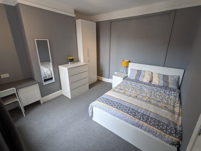 Two Double Rooms nr town centre, bills inc. Main Photo