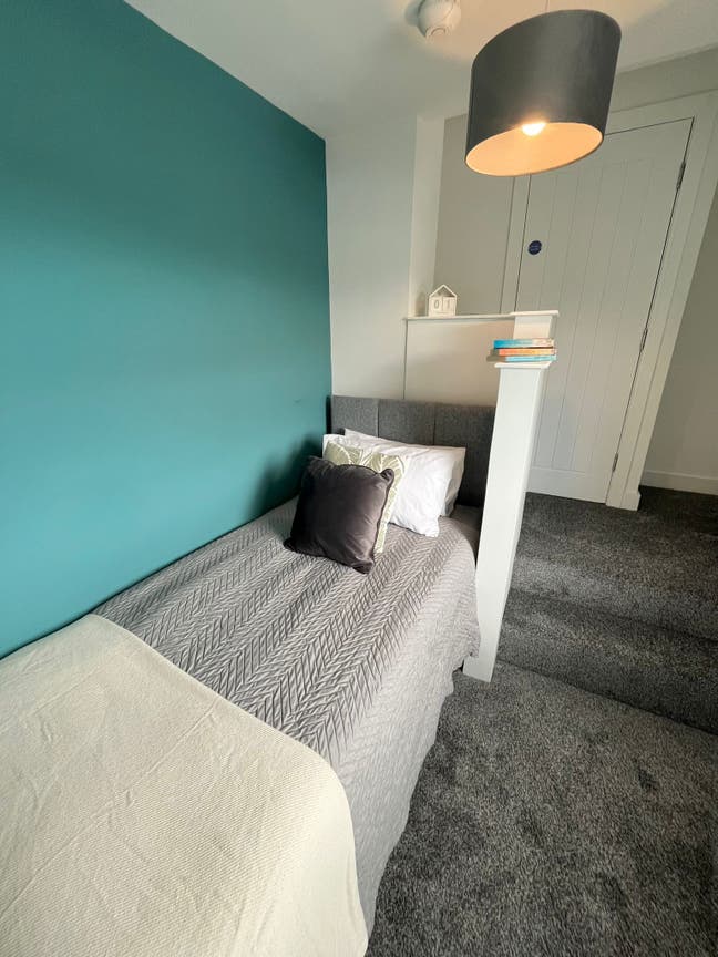  Cosy En-Suite Room Available Main Photo