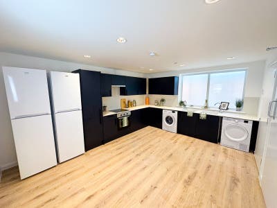 Purpose-Built Student En-Suite Rooms Main Photo
