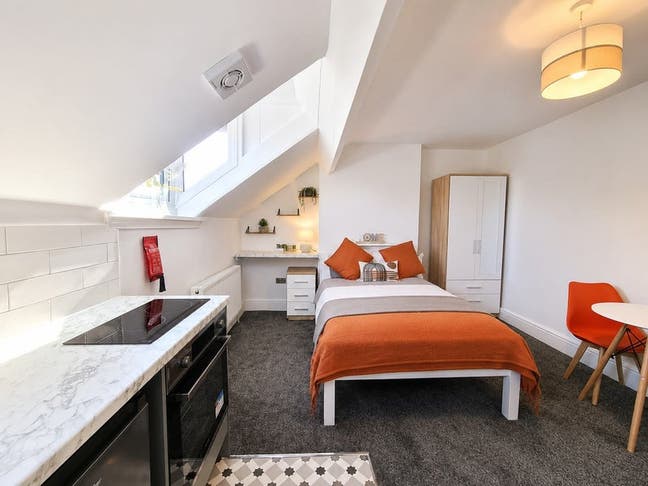**New Modern En Suite Edgbaston -No Bills to Pay! Main Photo