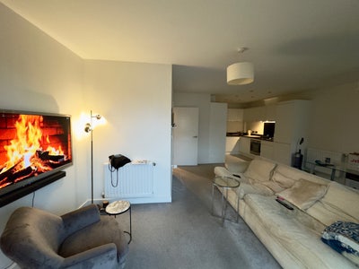 Spacious Double Room in Greenwich, Huge Balcony Main Photo