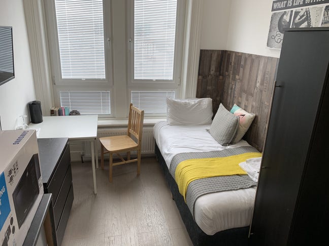 Studio available in Woolwich Main Photo