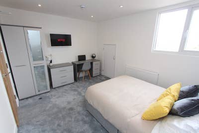 🌟Lovely Double Ensuite Available September🌟 Main Photo