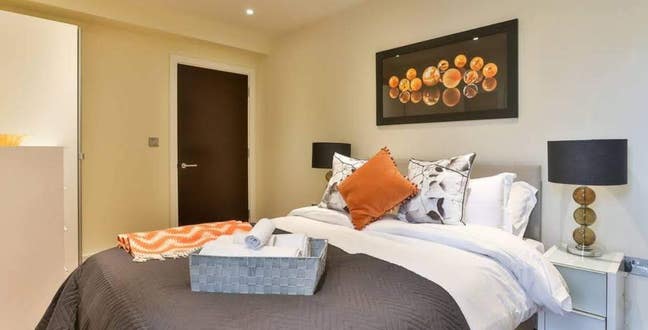 Ensuite & Double room fully furnished - E16  Main Photo