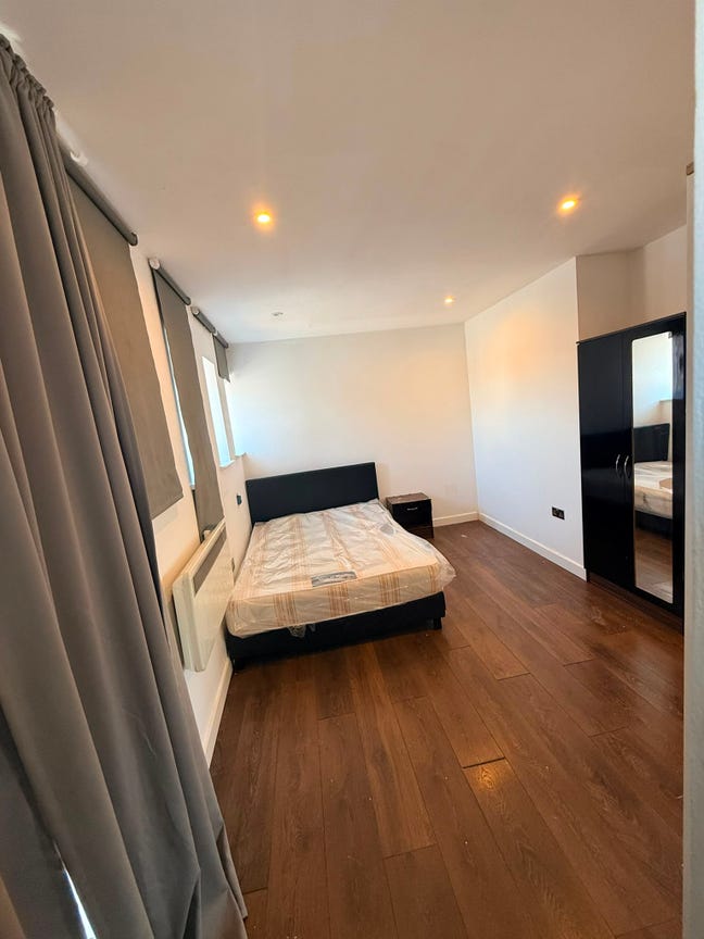 Lovely 1 bedroom flat available in Lewisham  Main Photo