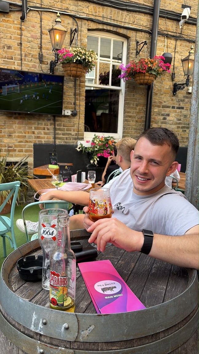 Looking for a house or flat share in SW Main Photo
