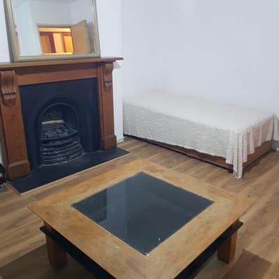 Large double room on Holloway road zone 2  Main Photo