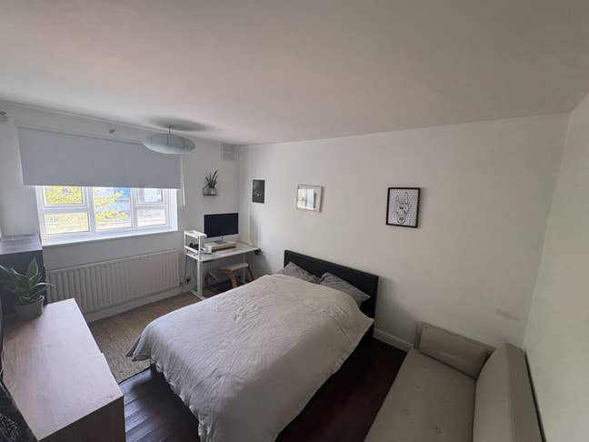 Large Double Room | Garden, Parking, Spacious Home Main Photo