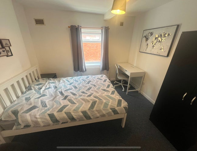 🌟 Double room in heart of Cheltenham! 🌟  Main Photo