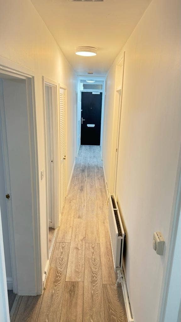Spacious 4 BHK Flat to Rent in NW8 –St John’s Wood Main Photo