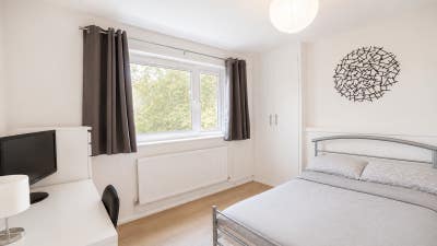 2 Big Room + Balcony 🏡✨ Near Tube 🚇🌿 Main Photo