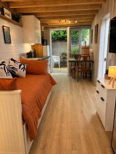 Studio Flat with Private Patio  Main Photo