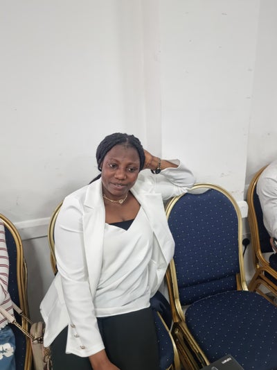31 year old Female seeks a double room Main Photo