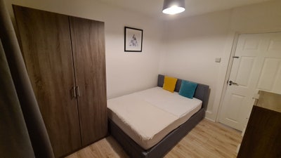 Bright double room - Central Greenwich, SE10 Main Photo