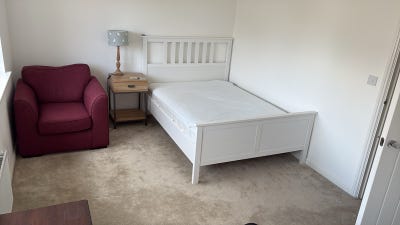 Double room available with private bath Main Photo
