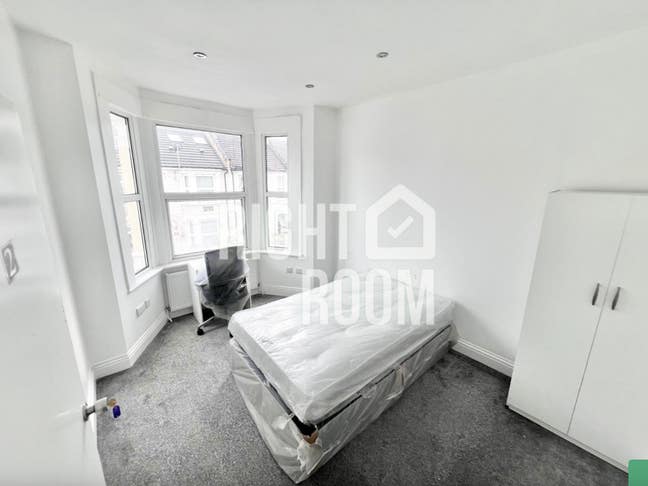 Forest Gate & Beckton E6 - Brilliant Rooms Here! Main Photo