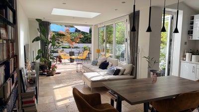 Double room with private patio in Clapham Main Photo
