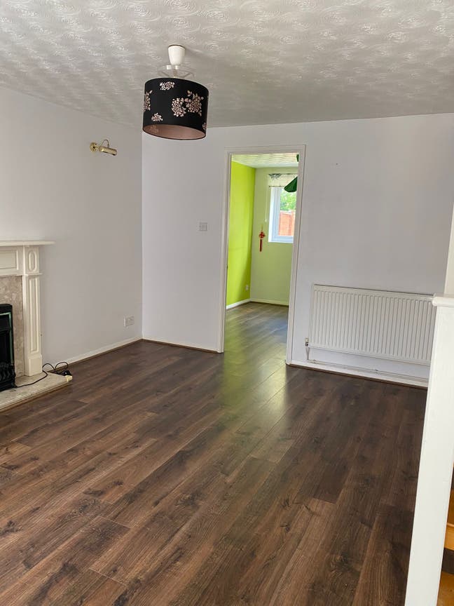 A lovely 2-bedroom house  Main Photo