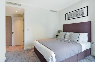 Luxury En-Suite dbl room | Minutes to Canary Wharf Main Photo