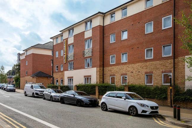 Oak Brook Park Postgrad Student Accommodation  Main Photo