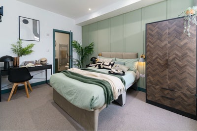 Modern Ensuite Room | Warrington | All Bills Inc Main Photo