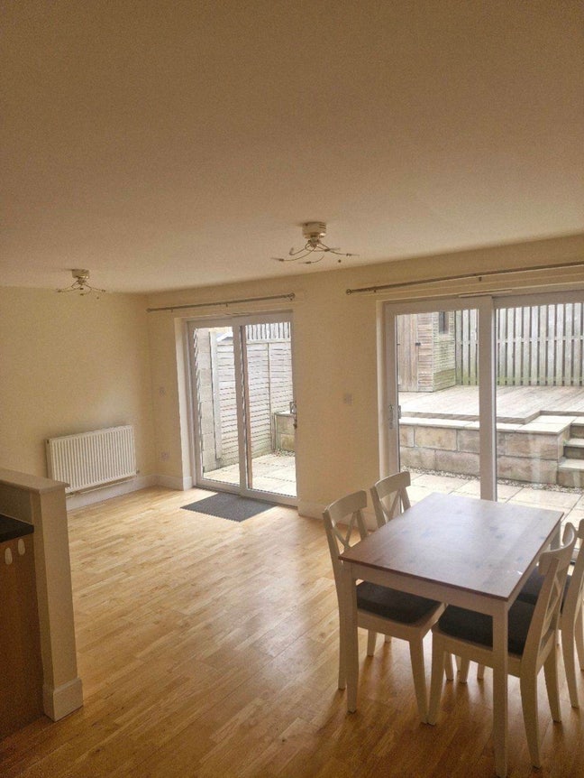 Double Ensuite Room-&pound;800 Bills Included Main Photo
