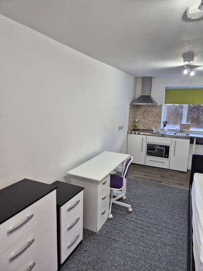 Luxury Studio - Council Tax and All Bills Included Main Photo
