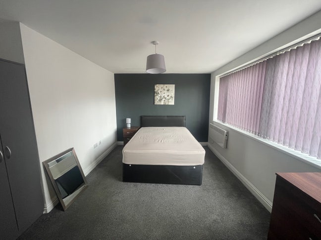 💥 Spacious Double Ensuite Rooms available Main Photo