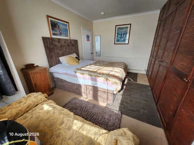 A Double room - furnished Main Photo
