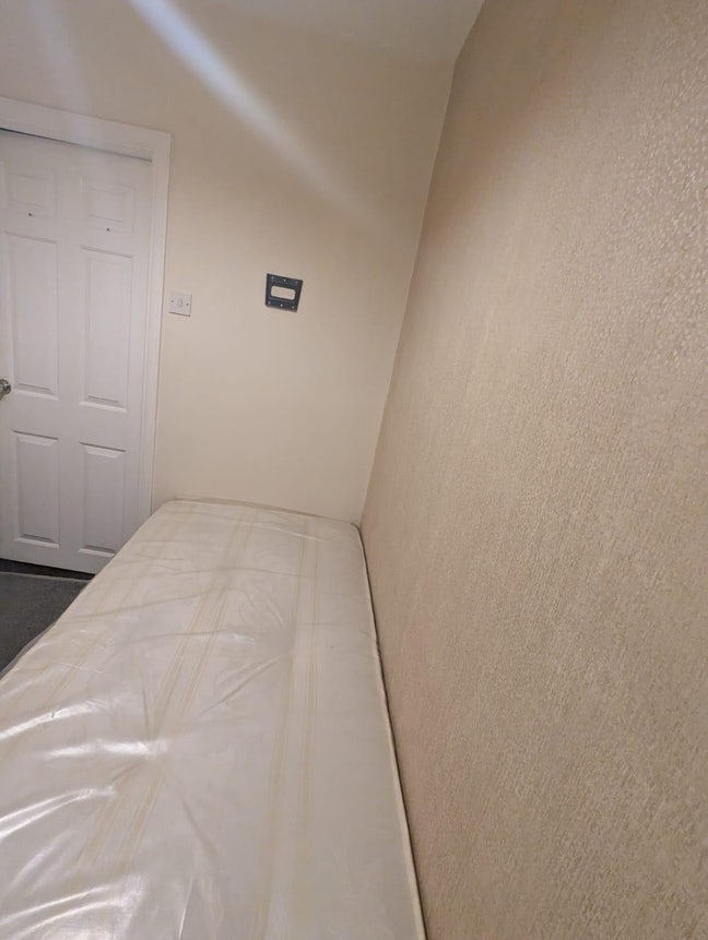 Single room for rent  Main Photo
