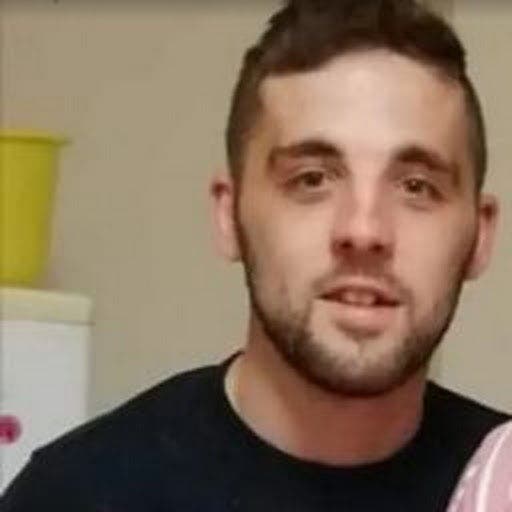 31 year old Male seeks a single or double room Main Photo