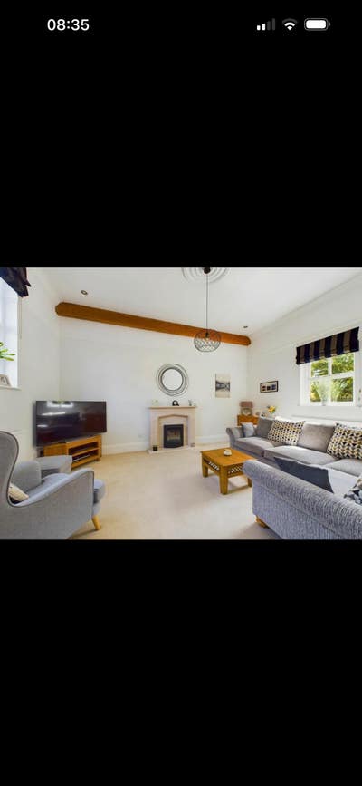 Beautiful cottage available immediately  Main Photo