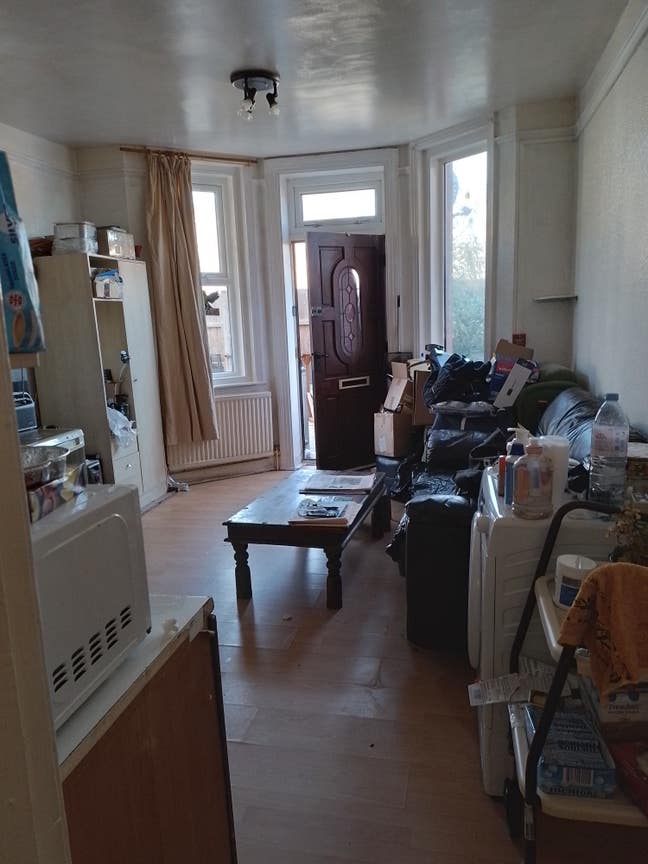 One bedroom flat Main Photo