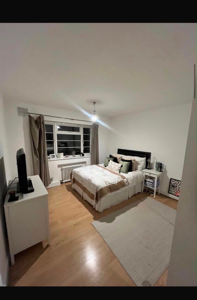 Large Room in Streatham Hill Main Photo