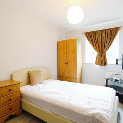 Double Room to let Main Photo